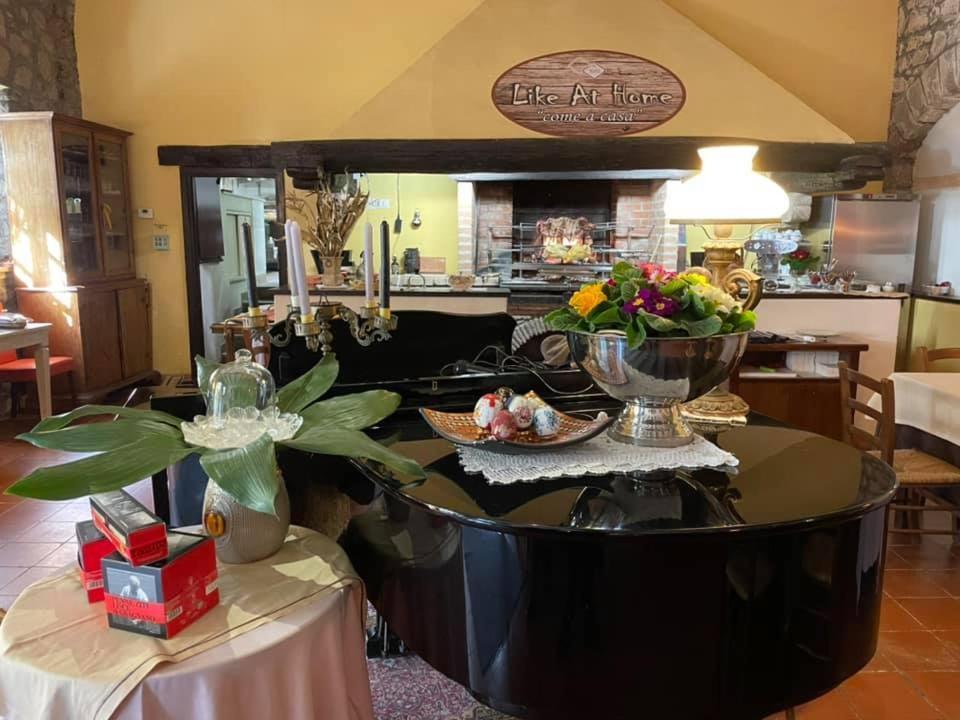 Borgo Antico Resort Bassano in Teverina Exterior photo